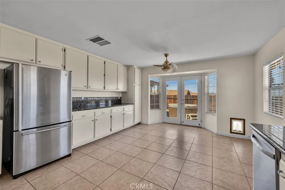58832 Natoma Yucca Valley, CA 92284