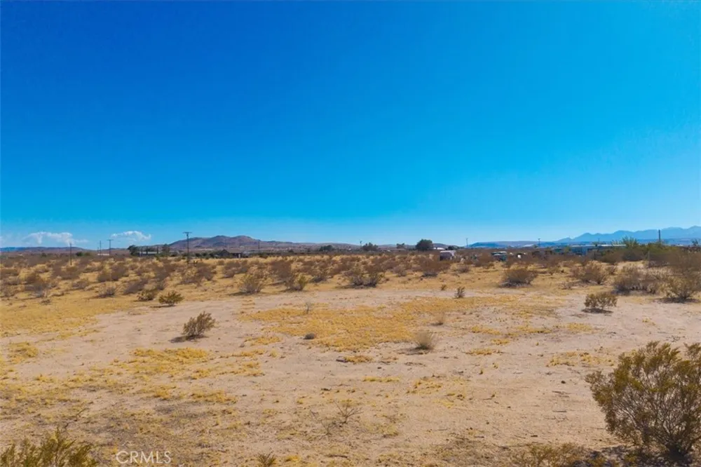 60309 Applegate Way Landers, CA 92285