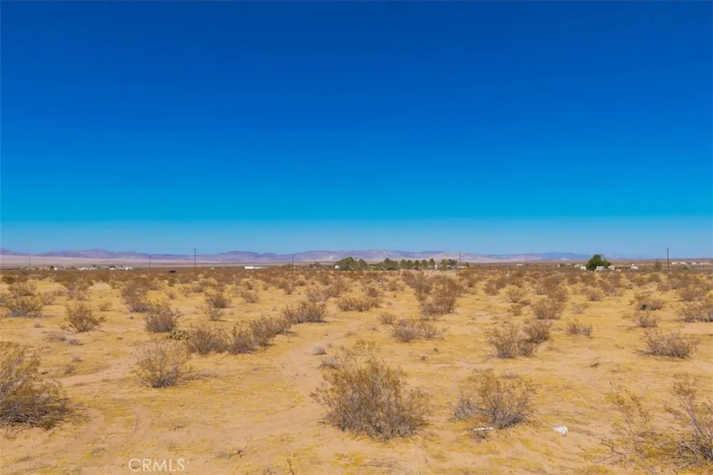 60309 Applegate Way Landers, CA 92285