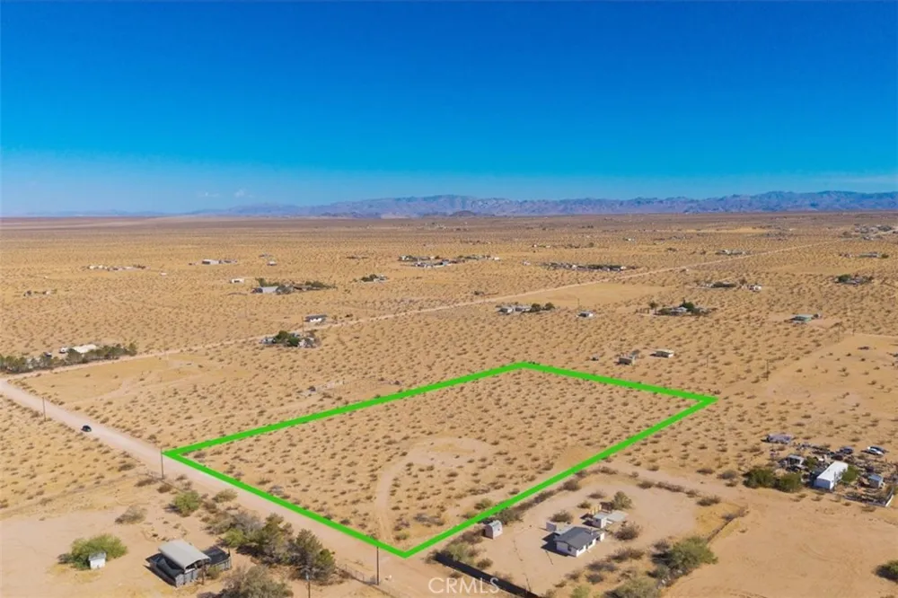 60309 Applegate Way Landers, CA 92285