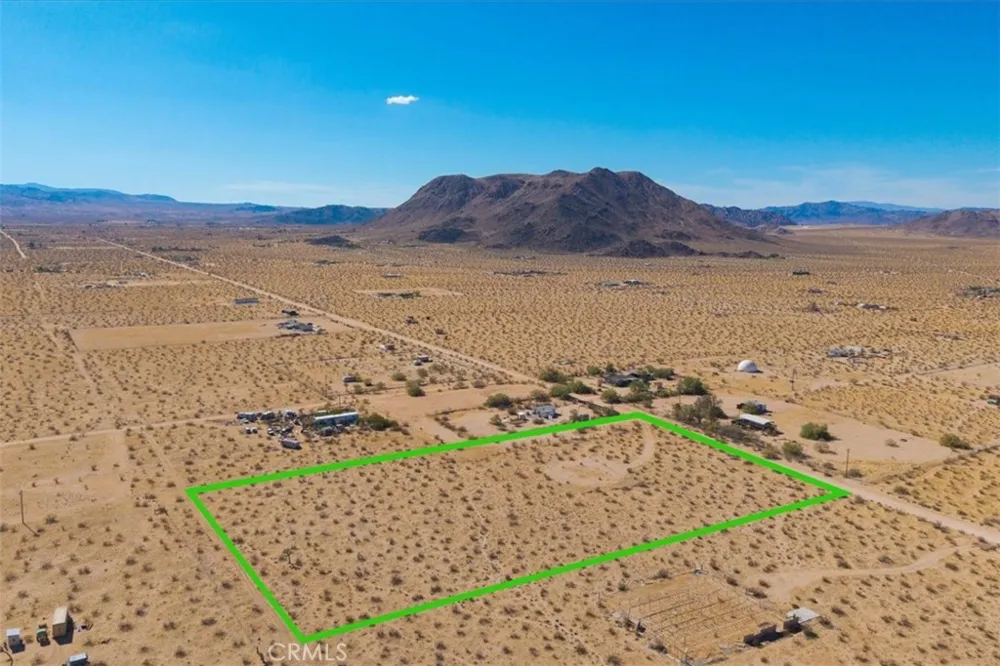 60309 Applegate Way Landers, CA 92285
