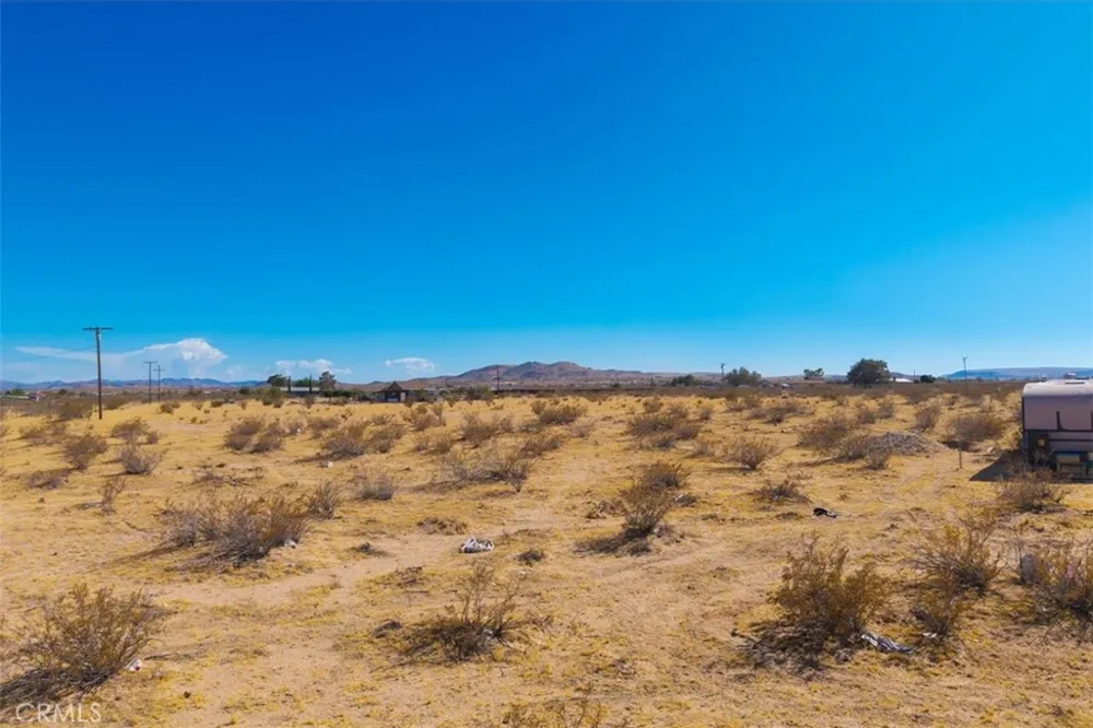60309 Applegate Way Landers, CA 92285