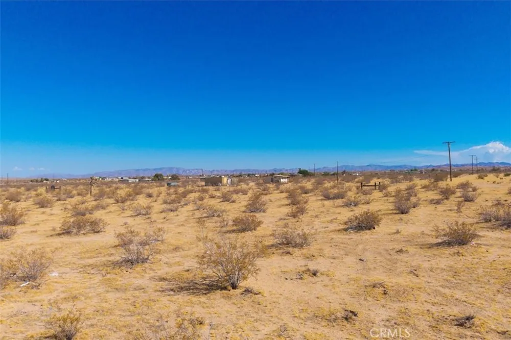 60309 Applegate Way Landers, CA 92285