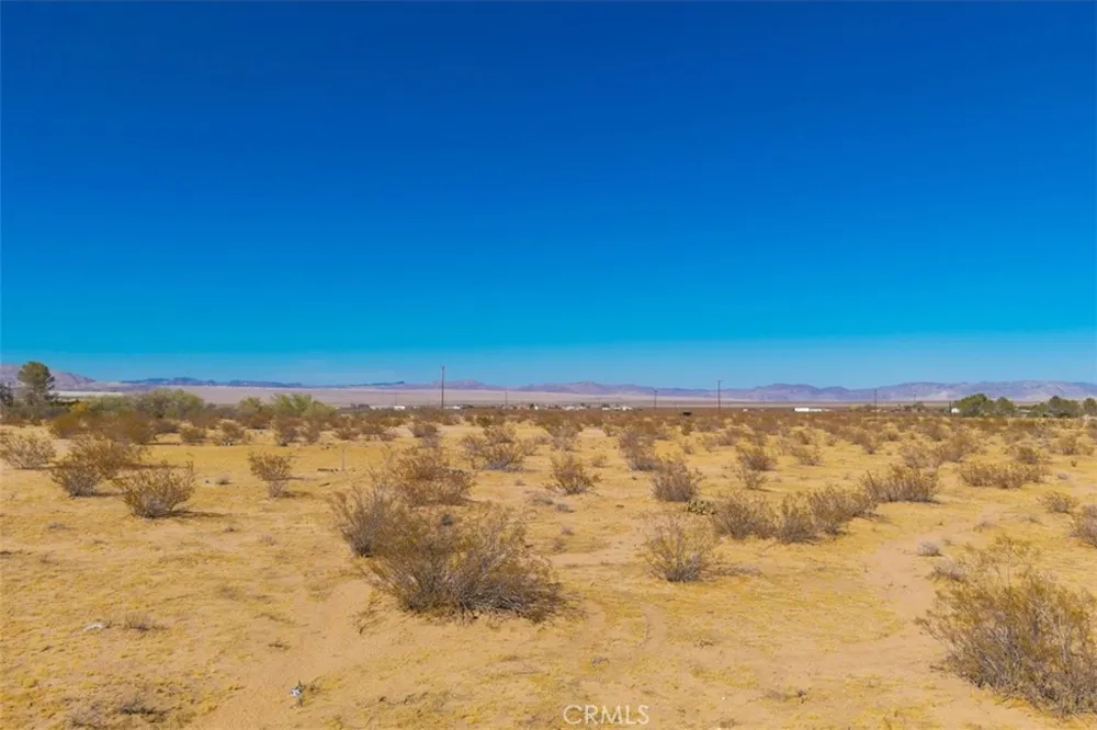 60309 Applegate Way Landers, CA 92285