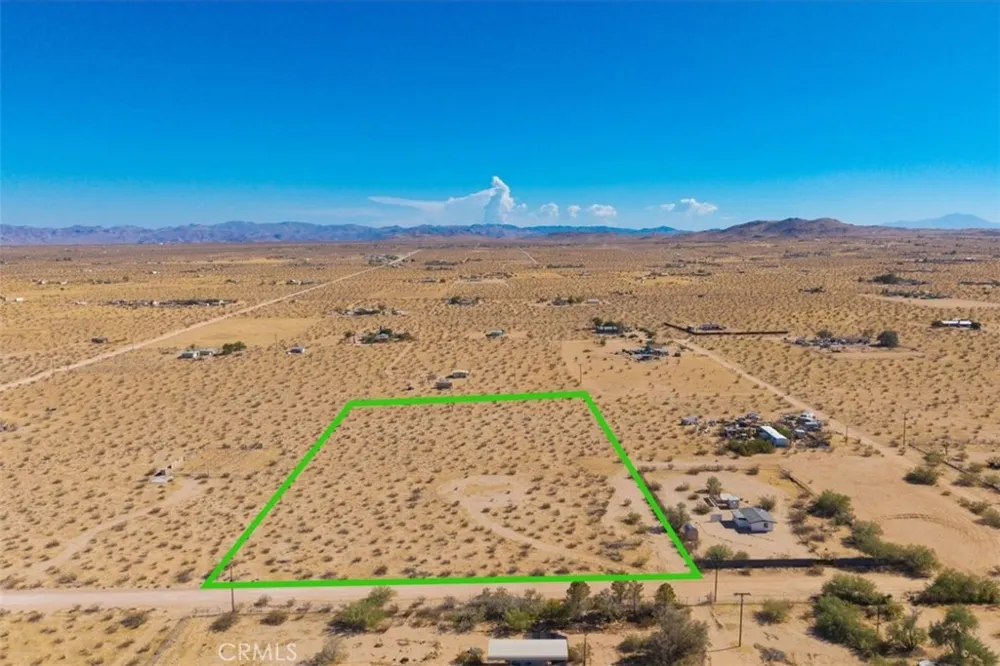 60309 Applegate Way Landers, CA 92285