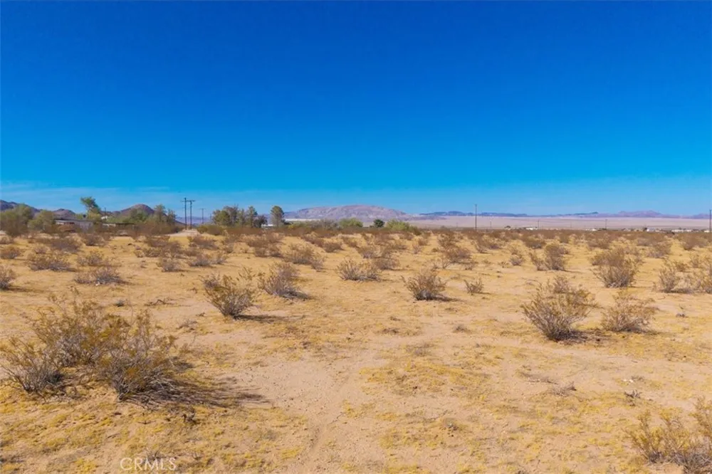 60309 Applegate Way Landers, CA 92285