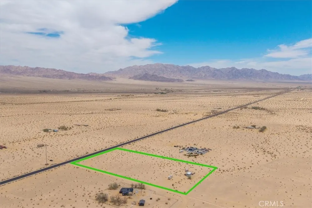 84951 Amboy Road 29 Palms, CA 92277