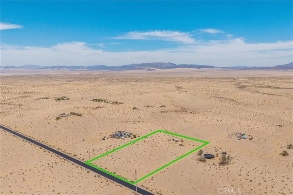 84951 Amboy Road 29 Palms, CA 92277