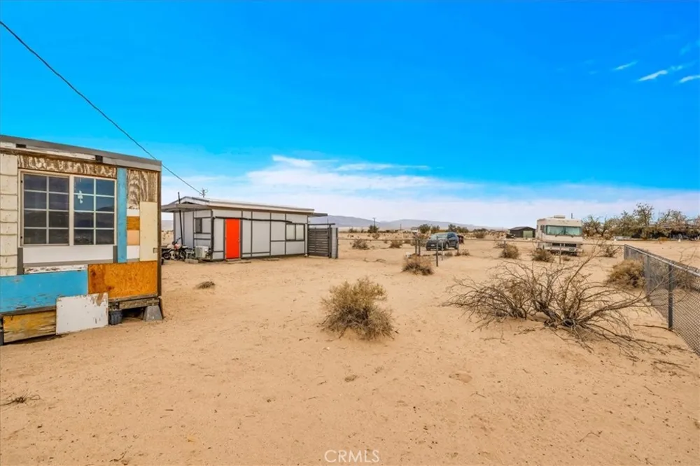 84951 Amboy Road 29 Palms, CA 92277