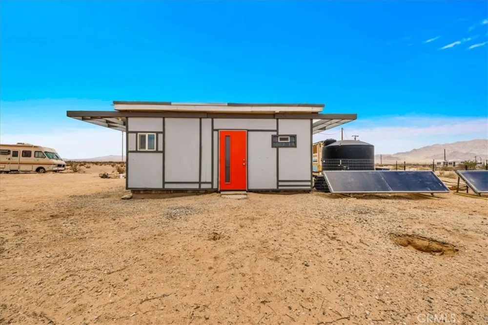 84951 Amboy Road 29 Palms, CA 92277