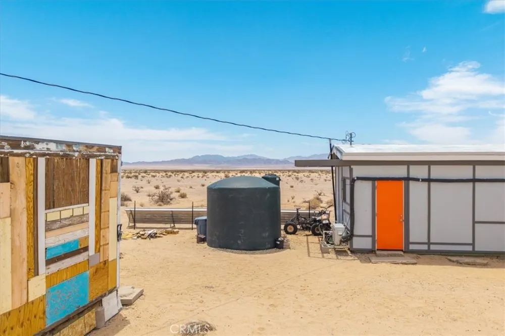 84951 Amboy Road 29 Palms, CA 92277