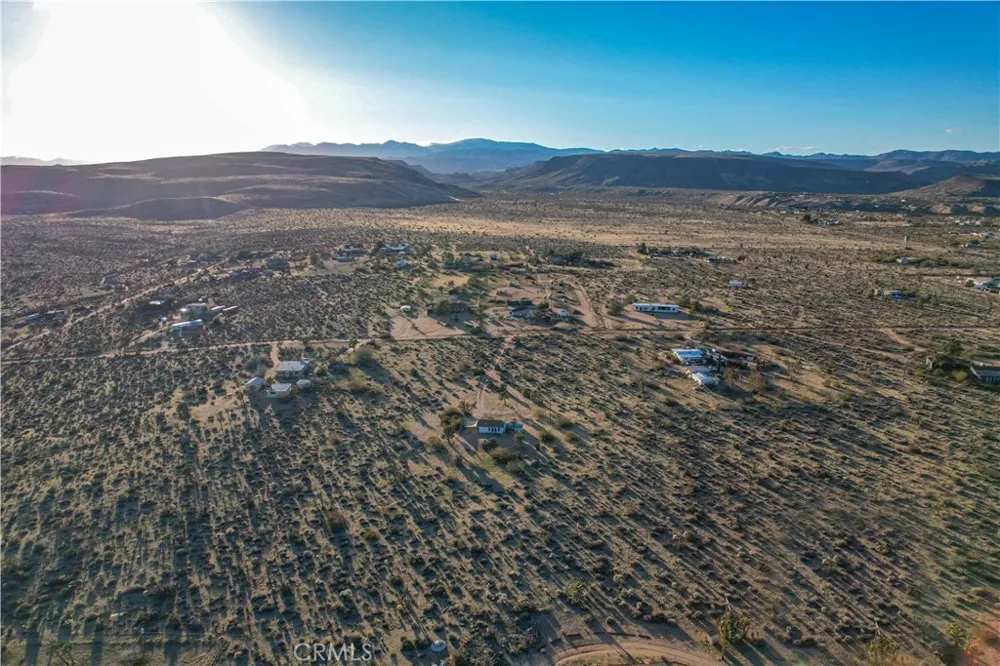 3567 Condalia Avenue Yucca Valley, CA 92284