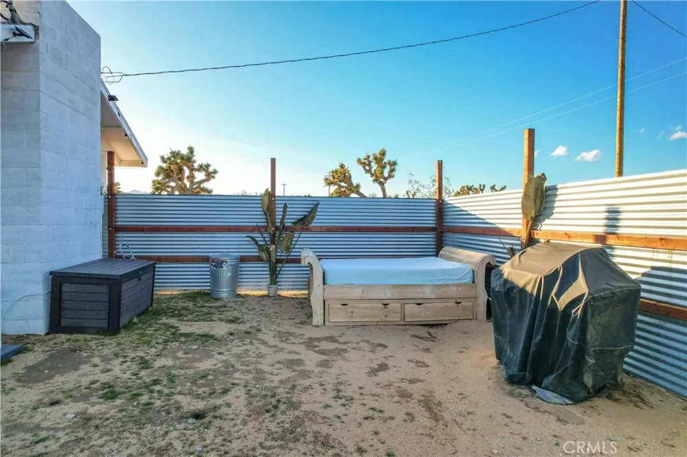 3567 Condalia Avenue Yucca Valley, CA 92284