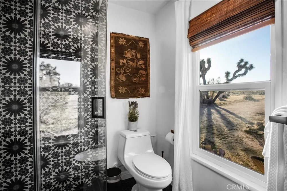 3567 Condalia Avenue Yucca Valley, CA 92284