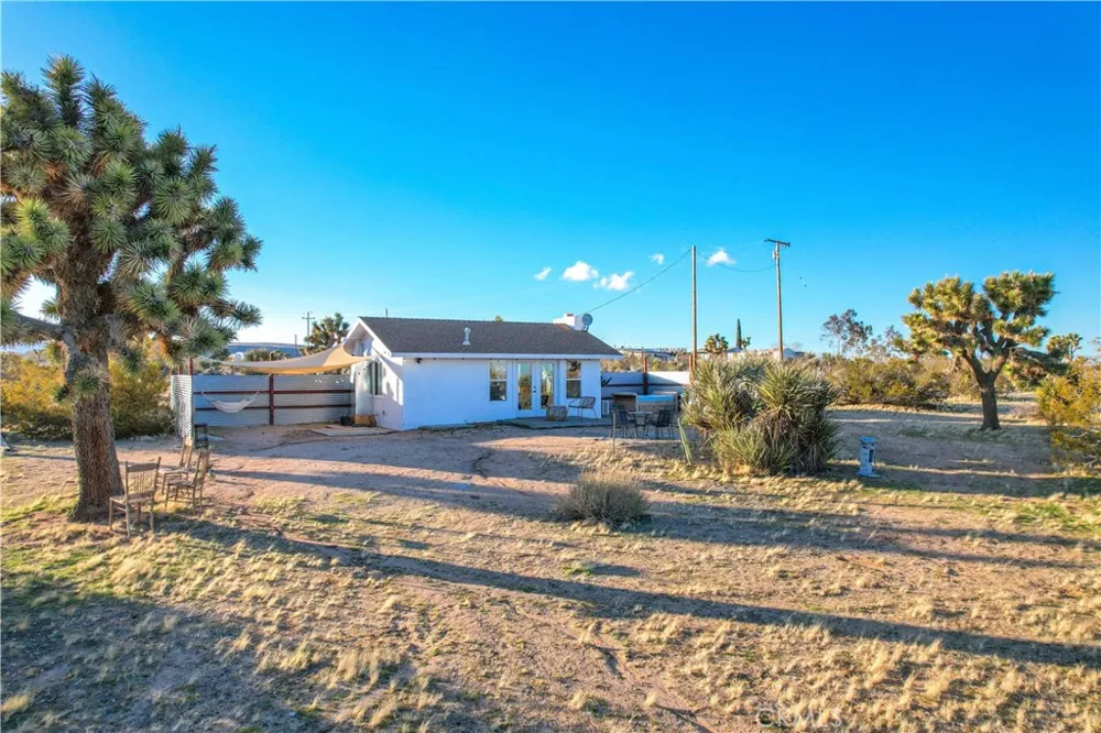 3567 Condalia Avenue Yucca Valley, CA 92284