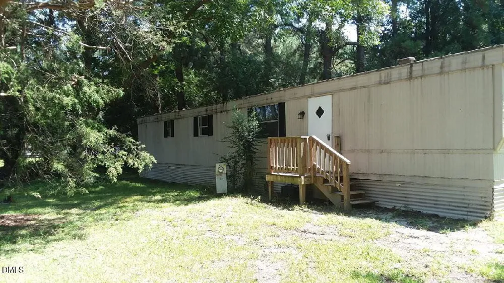 2620 Mobile Park Drive Zebulon, NC 27597