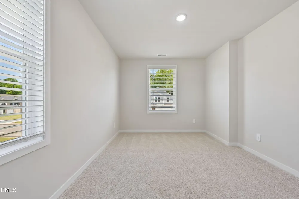 2424 Rosewood Bluff Drive Zebulon, NC 27597