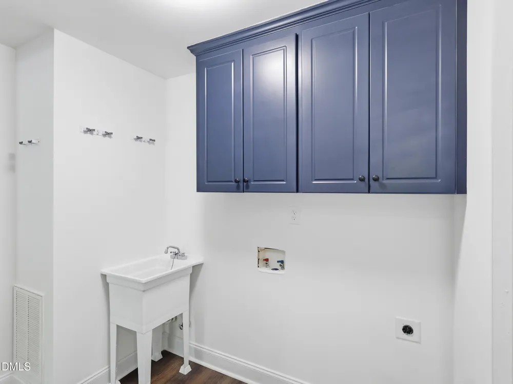 665 Lewis Road Zebulon, NC 27597