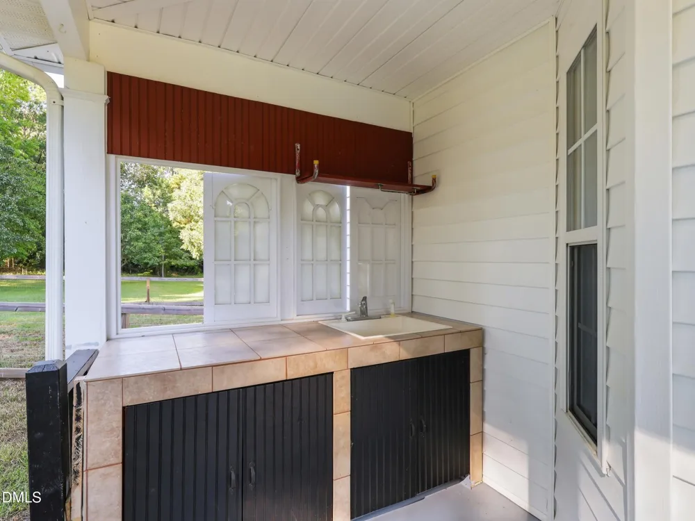 665 Lewis Road Zebulon, NC 27597
