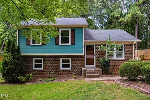 7713 Longstreet Drive