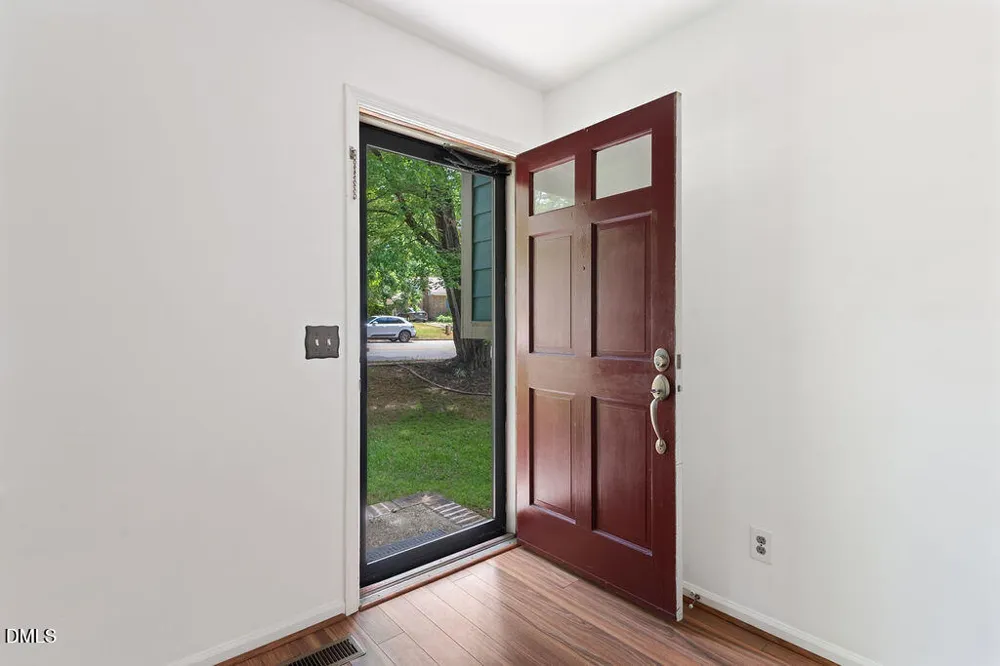 7713 Longstreet Drive Raleigh, NC 27615