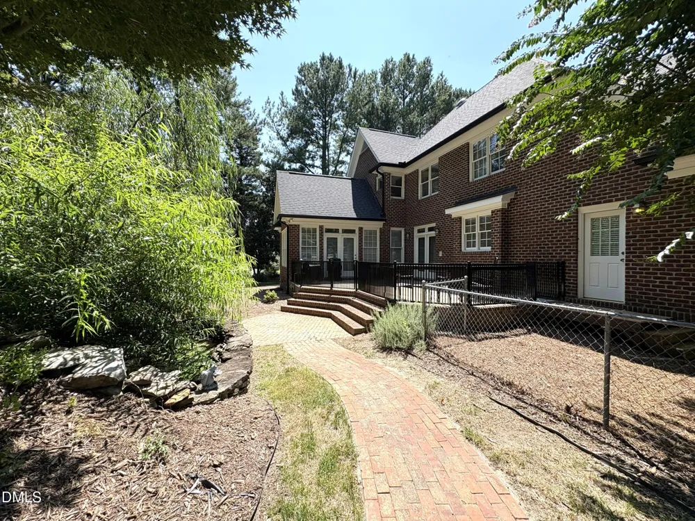 306 Lakeside Circle Zebulon, NC 27597