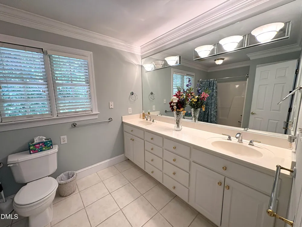 306 Lakeside Circle Zebulon, NC 27597