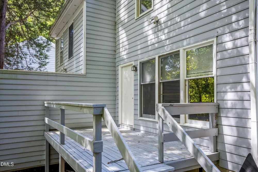 827a Edwards Street Chapel Hill, NC 27516