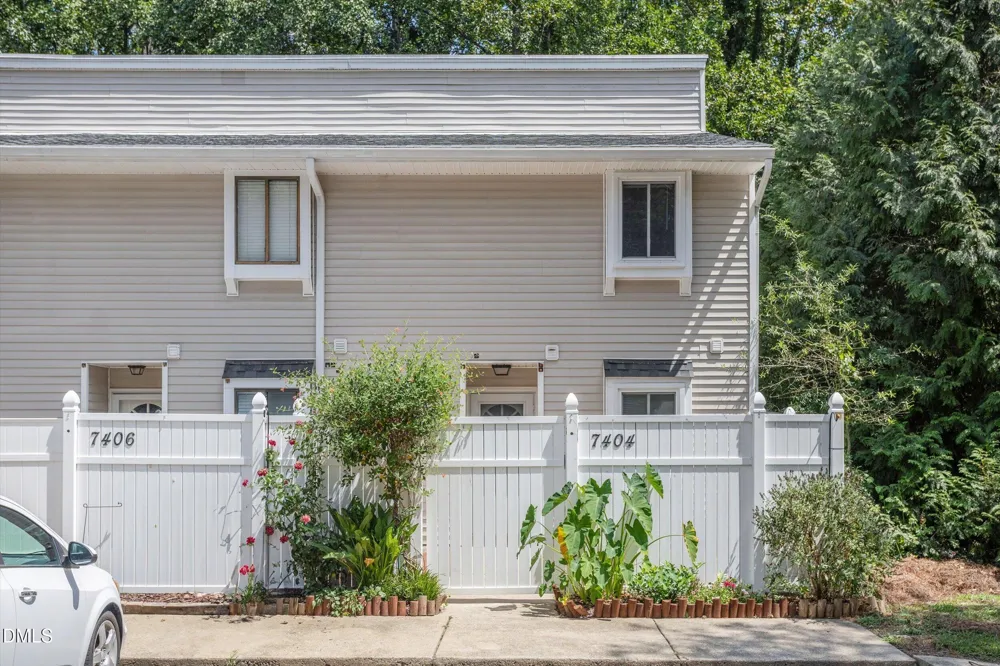 7404 Sandy Creek Drive Raleigh, NC 27615