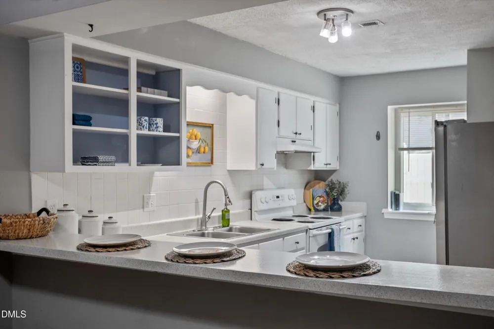7404 Sandy Creek Drive Raleigh, NC 27615