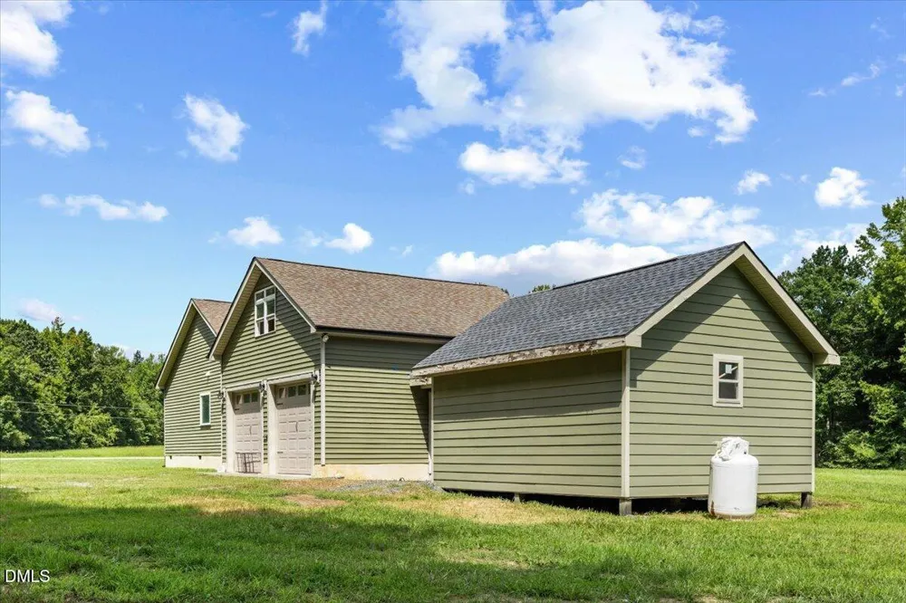 11208 Range Road Rougemont, NC 27572