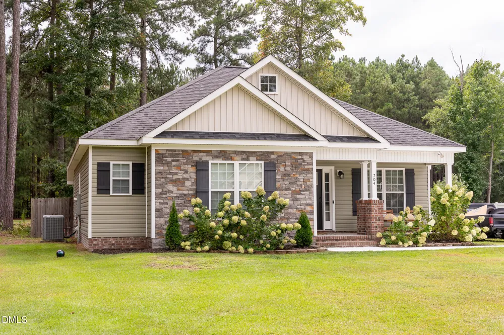 704 Par Drive Nashville, NC 27856