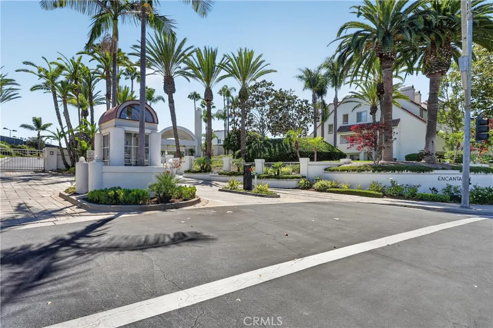 55 La Paloma Dana Point, CA 92629