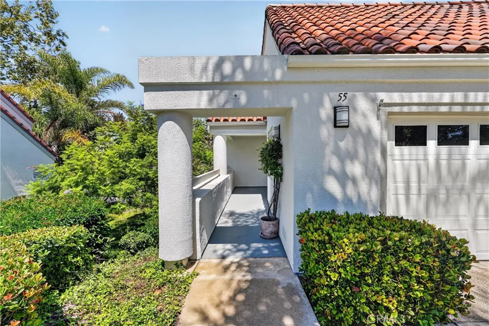 55 La Paloma Dana Point, CA 92629