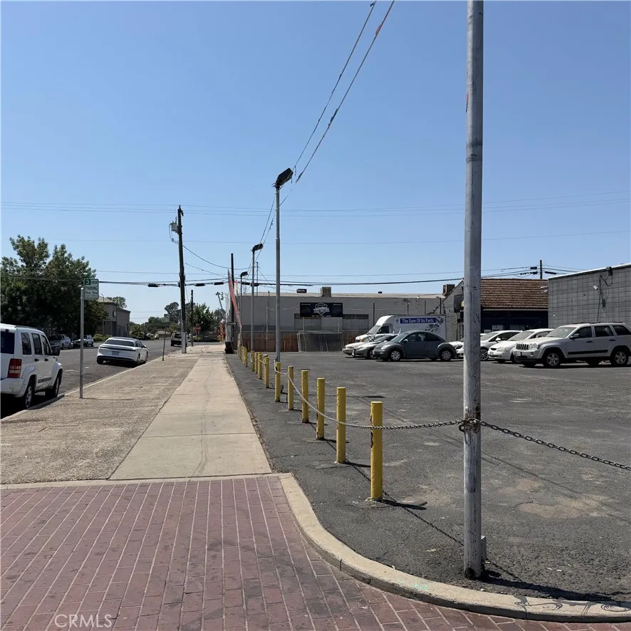 210 W Main Merced, CA 95340