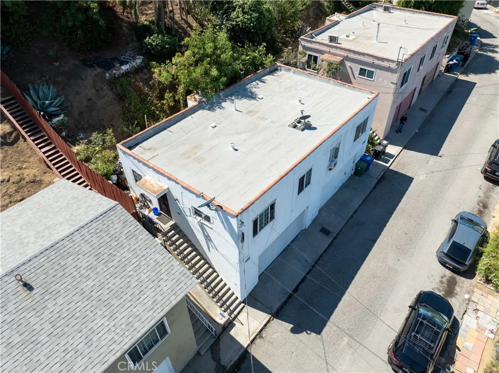 3064 Isabel Los Angeles, CA 90065