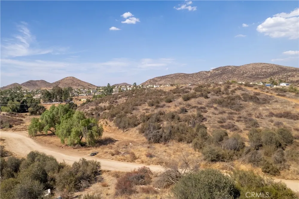 YUCCA Menifee, CA 92584