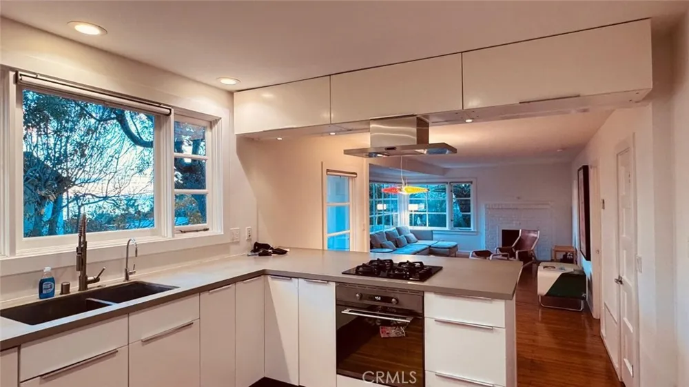 645 Thalia Street Laguna Beach, CA 92651