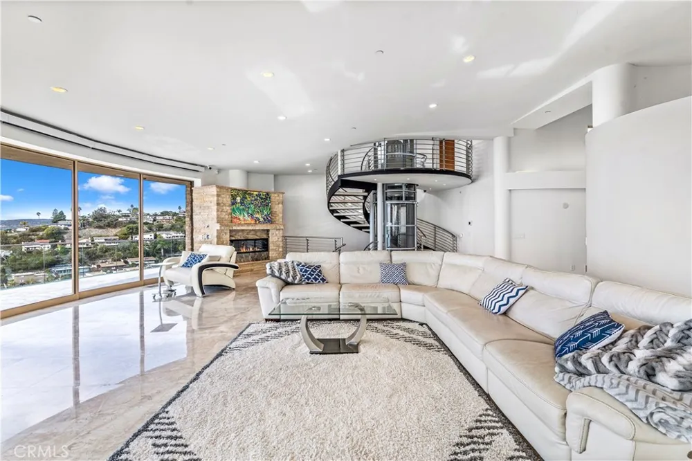1005 Madison Place Laguna Beach, CA 92651