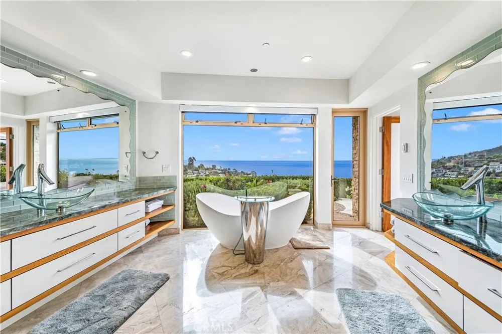 1005 Madison Place Laguna Beach, CA 92651