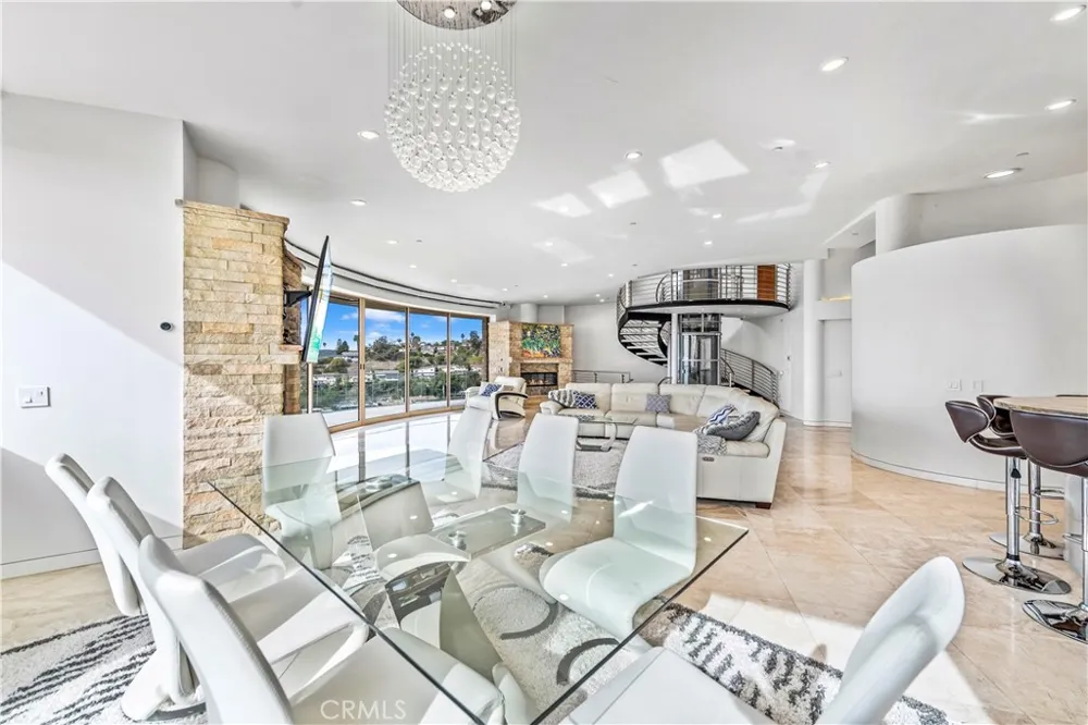 1005 Madison Place Laguna Beach, CA 92651