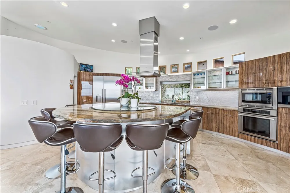 1005 Madison Place Laguna Beach, CA 92651