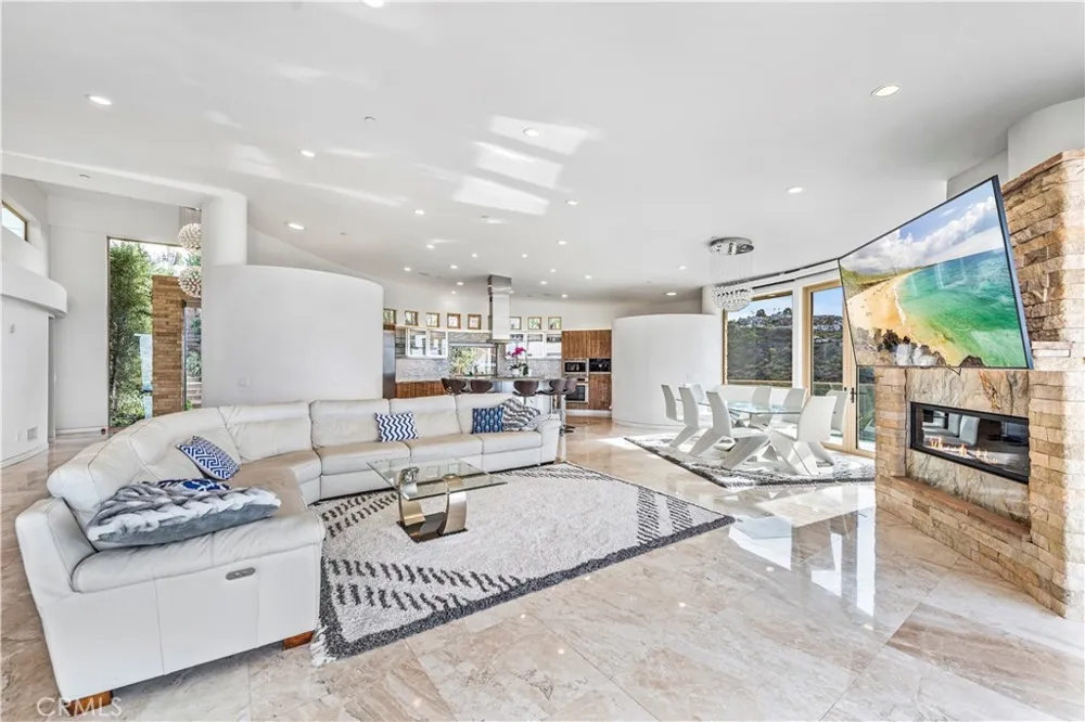 1005 Madison Place Laguna Beach, CA 92651