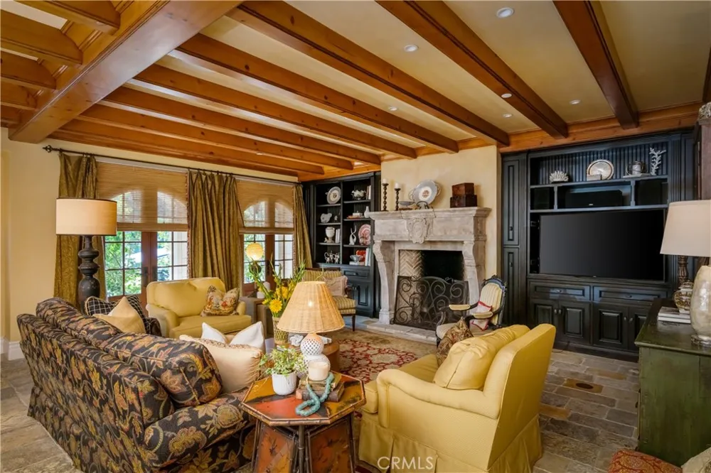 346 Via Lido Soud Newport Beach, CA 92663