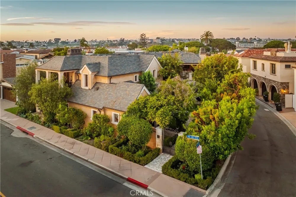 346 Via Lido Soud Newport Beach, CA 92663