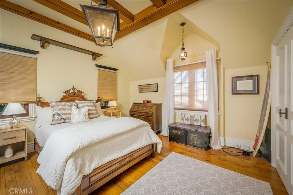 346 Via Lido Soud Newport Beach, CA 92663