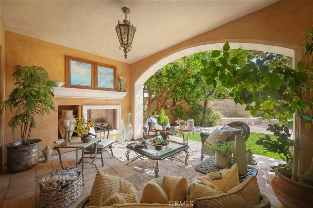 346 Via Lido Soud Newport Beach, CA 92663