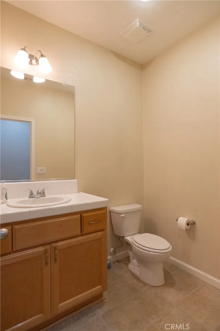 4869 Langley Way Merced, CA 95348