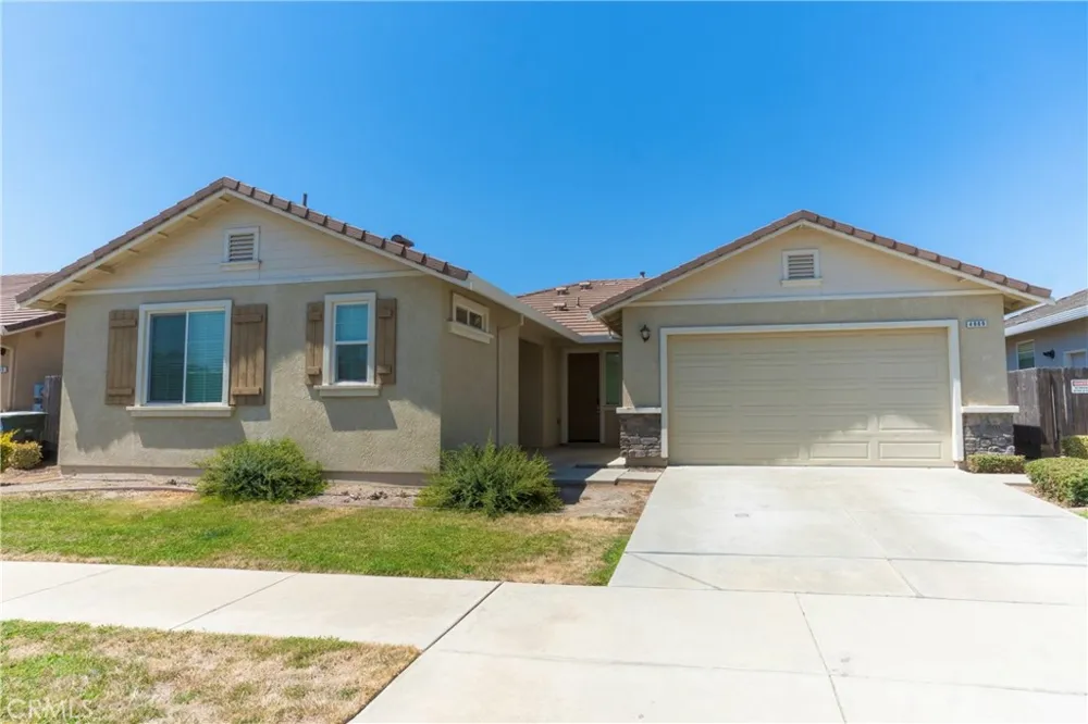 4869 Langley Way Merced, CA 95348