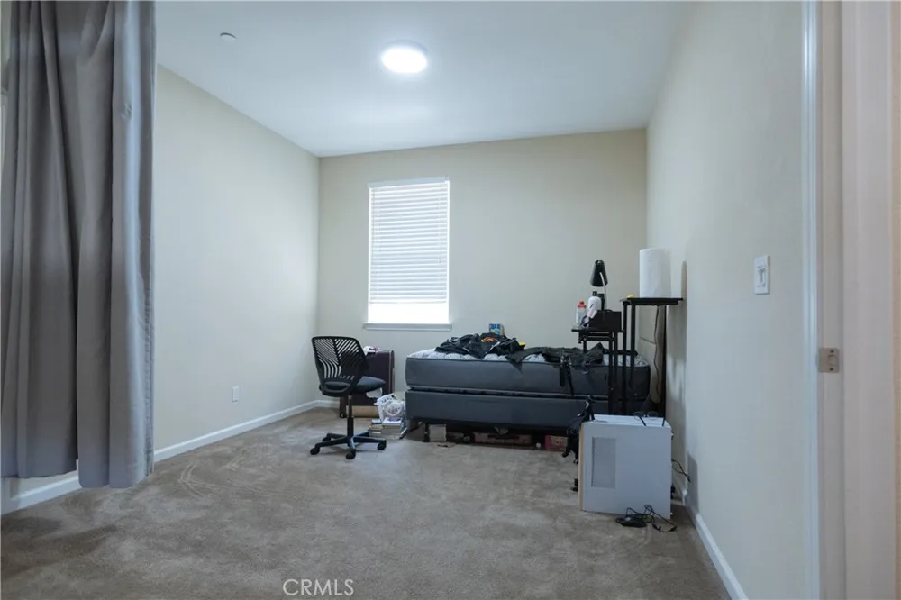 4869 Langley Way Merced, CA 95348